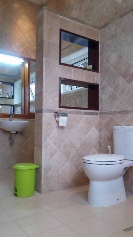 Villa Rumah Ibu Dago Бандунг Екстериор снимка
