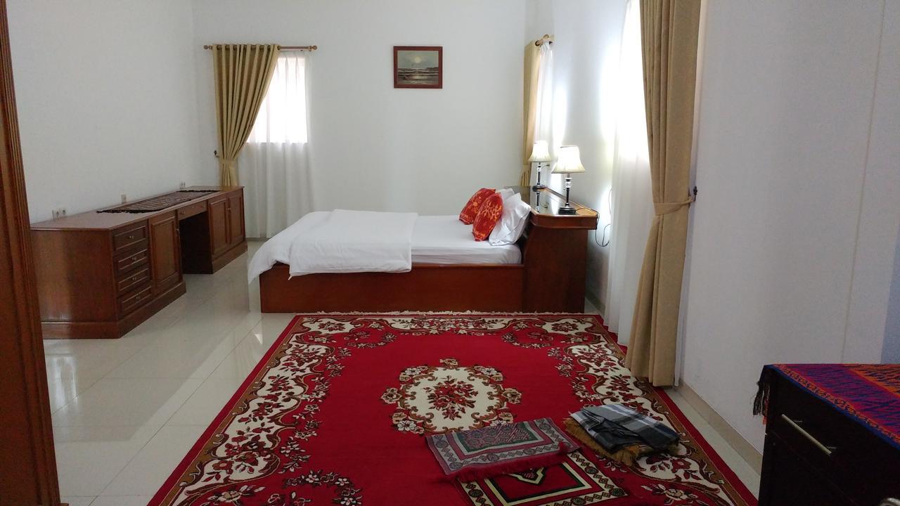 Villa Rumah Ibu Dago Бандунг Екстериор снимка