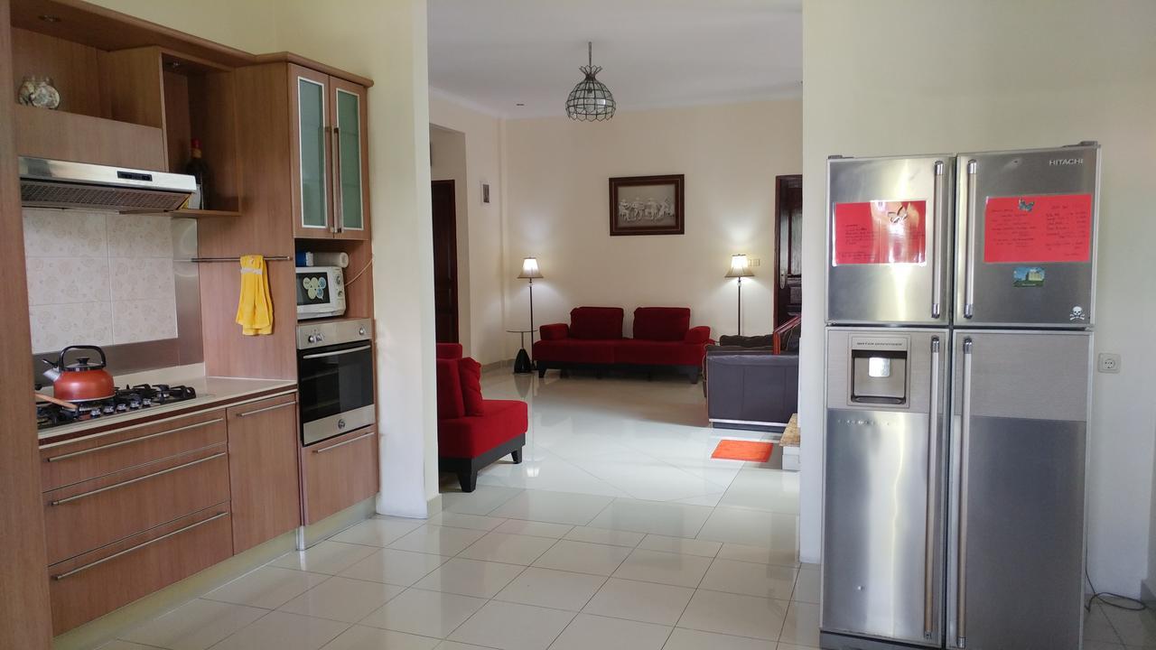 Villa Rumah Ibu Dago Бандунг Екстериор снимка