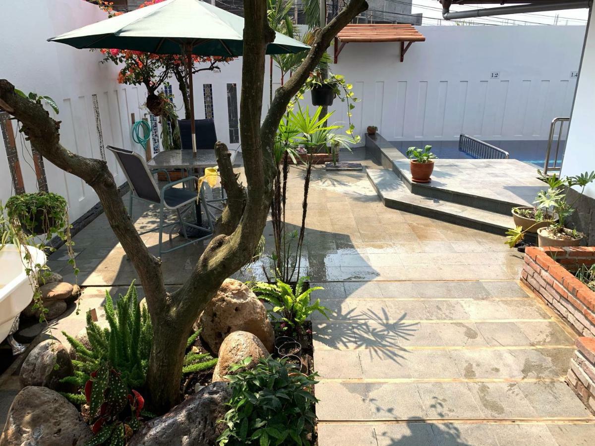 Villa Rumah Ibu Dago Бандунг Екстериор снимка